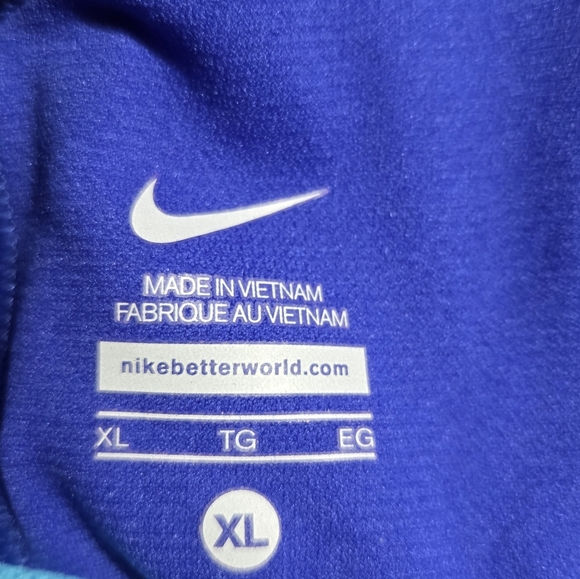 Nike Blue and Pink Sports Bra with Moisture-Wicking Fabric NTW - Picture 5 of 8